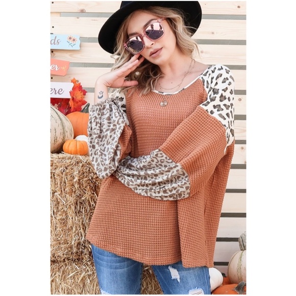 Cozy Burnt Orange Leopard Print Puff Sleeve oversized Top - Picture 5 of 6